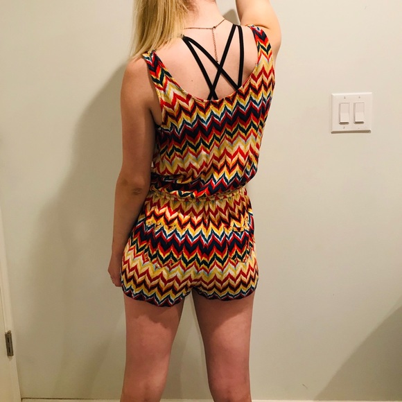 romper - Picture 3 of 6